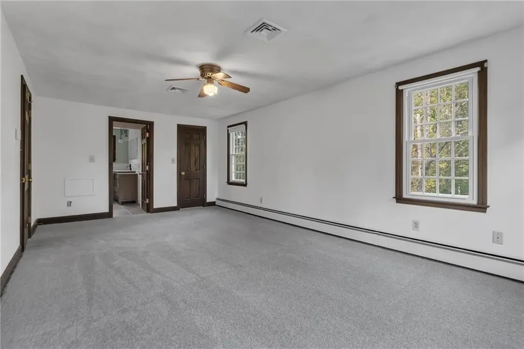 381 Woonsocket Hill Road North Smithfield RI 02896