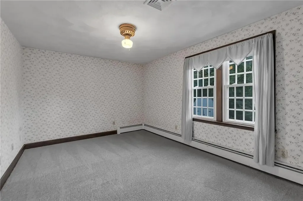 381 Woonsocket Hill Road North Smithfield RI 02896