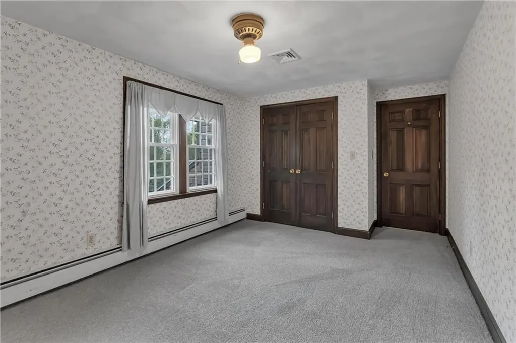 381 Woonsocket Hill Road North Smithfield RI 02896