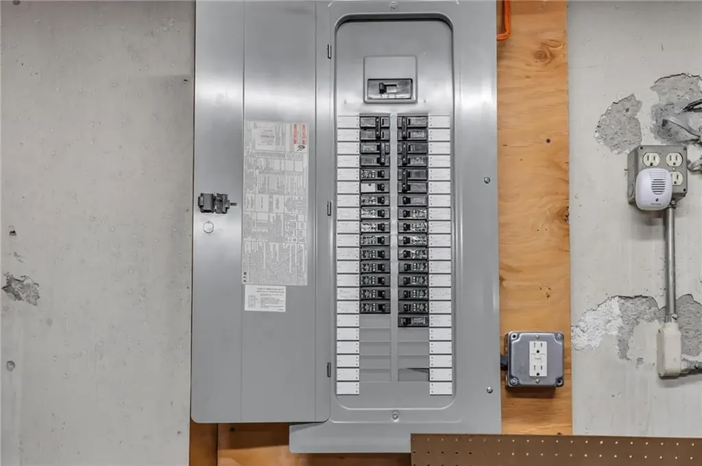 381 Woonsocket Hill Road North Smithfield RI 02896