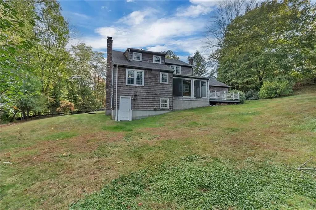 381 Woonsocket Hill Road North Smithfield RI 02896