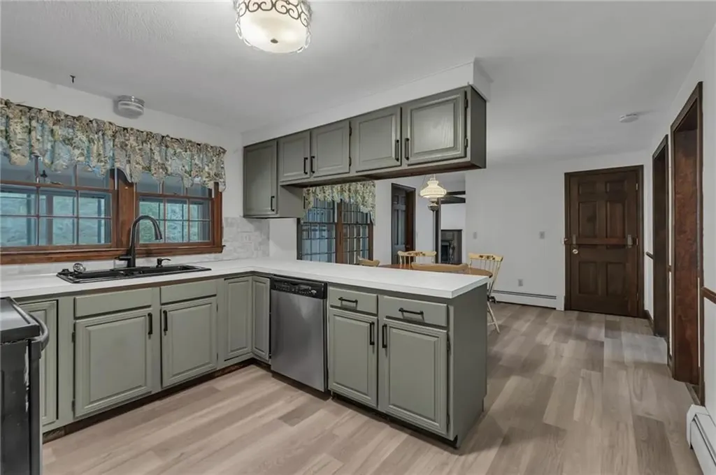 381 Woonsocket Hill Road North Smithfield RI 02896