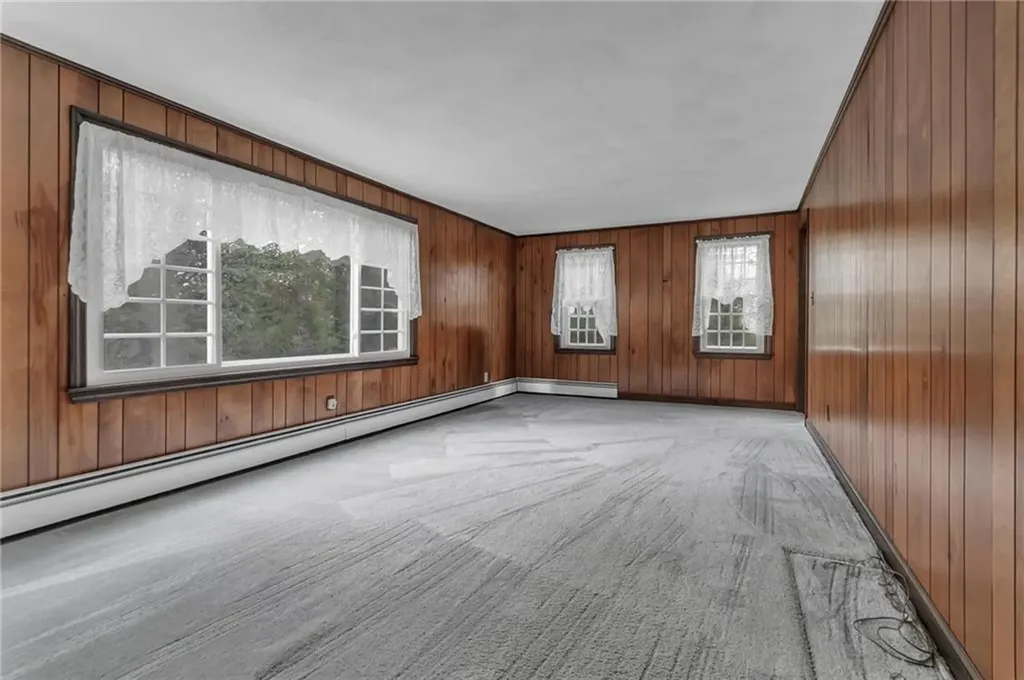 381 Woonsocket Hill Road North Smithfield RI 02896