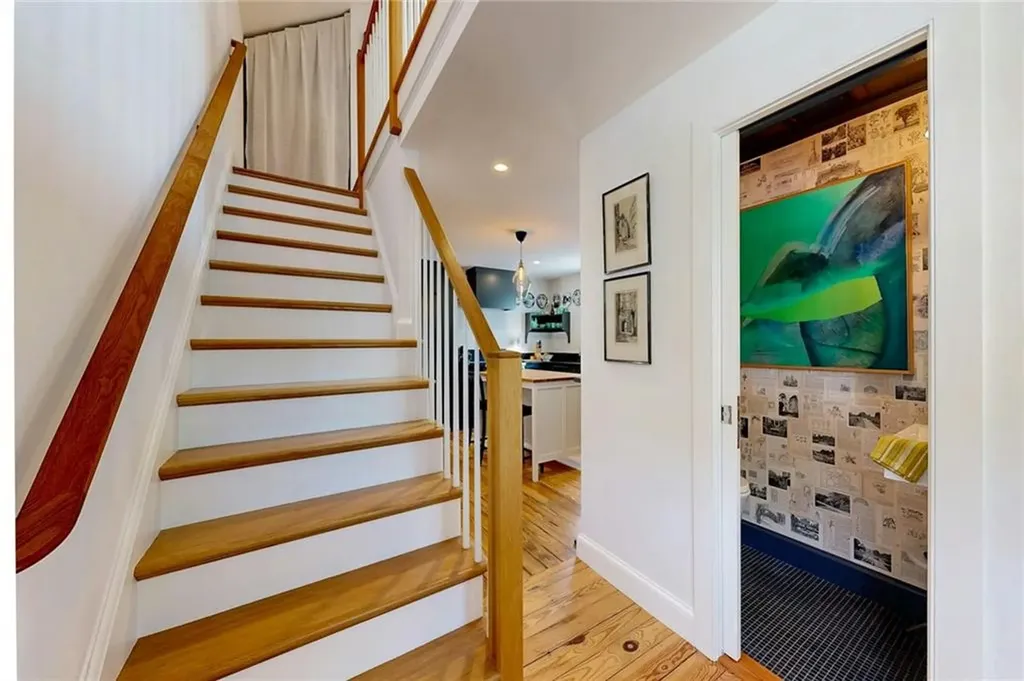 129 Cedar Avenue East Providence RI 02915