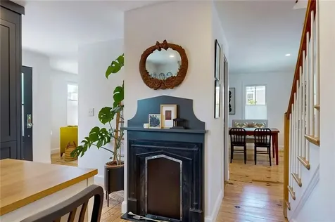 129 Cedar Avenue East Providence RI 02915