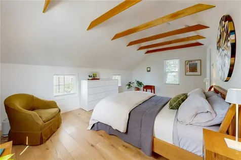 129 Cedar Avenue East Providence RI 02915