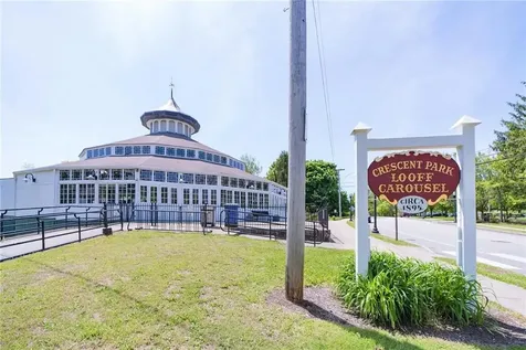 129 Cedar Avenue East Providence RI 02915