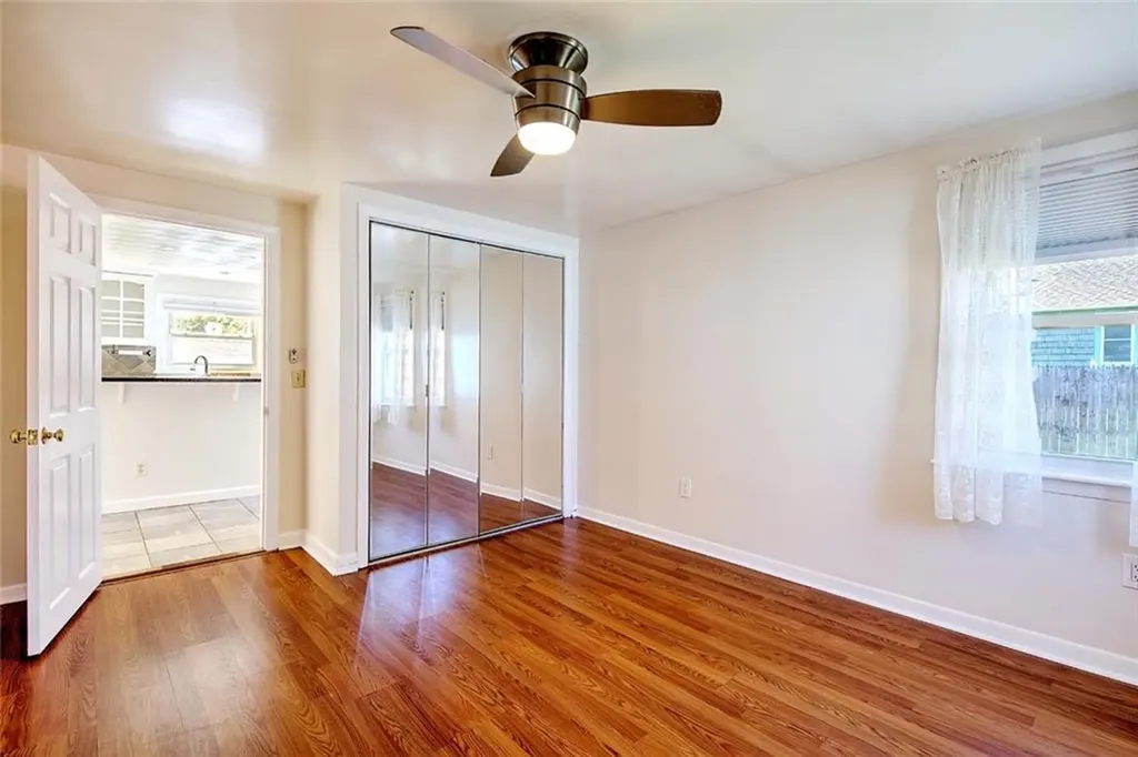 121 Hamilton Avenue Warwick RI 02886