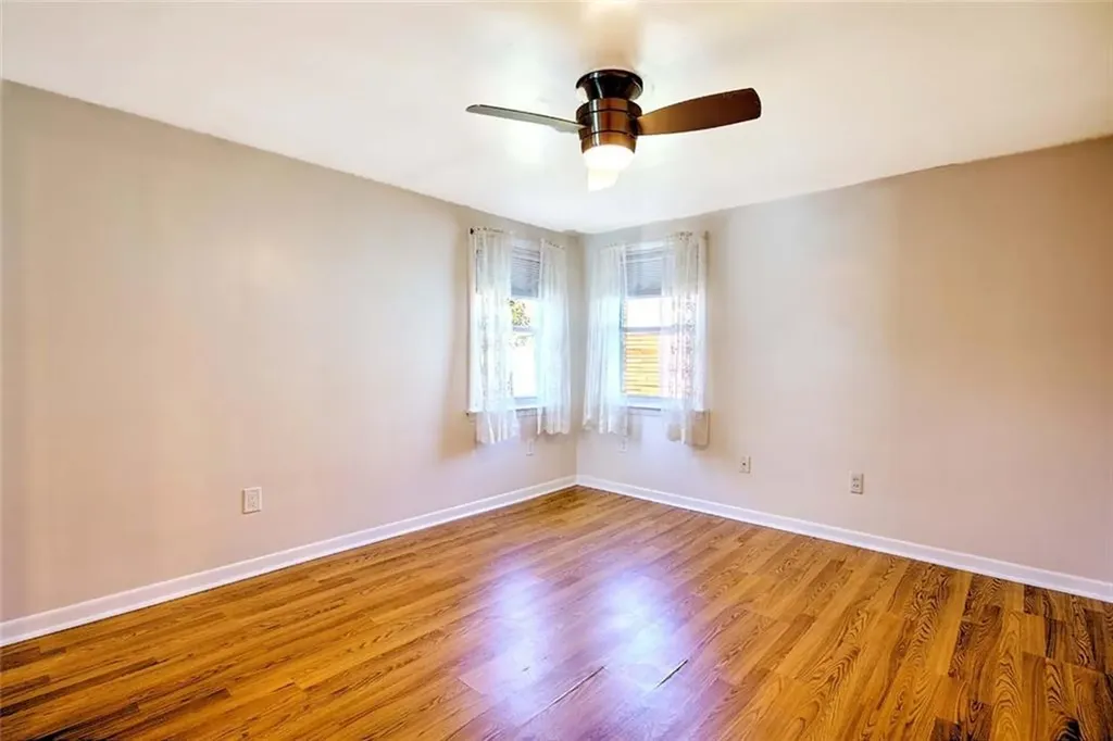 121 Hamilton Avenue Warwick RI 02886