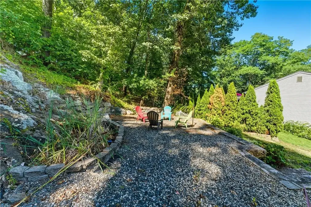 58 Arthur Avenue North Providence RI 02904