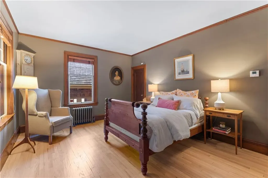 166 Lancaster Street Providence RI 02906