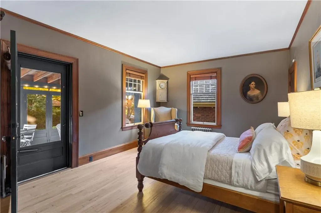 166 Lancaster Street Providence RI 02906