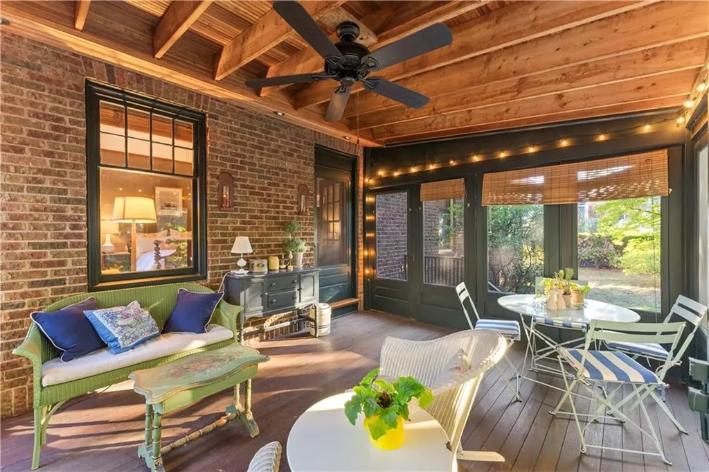 166 Lancaster Street Providence RI 02906