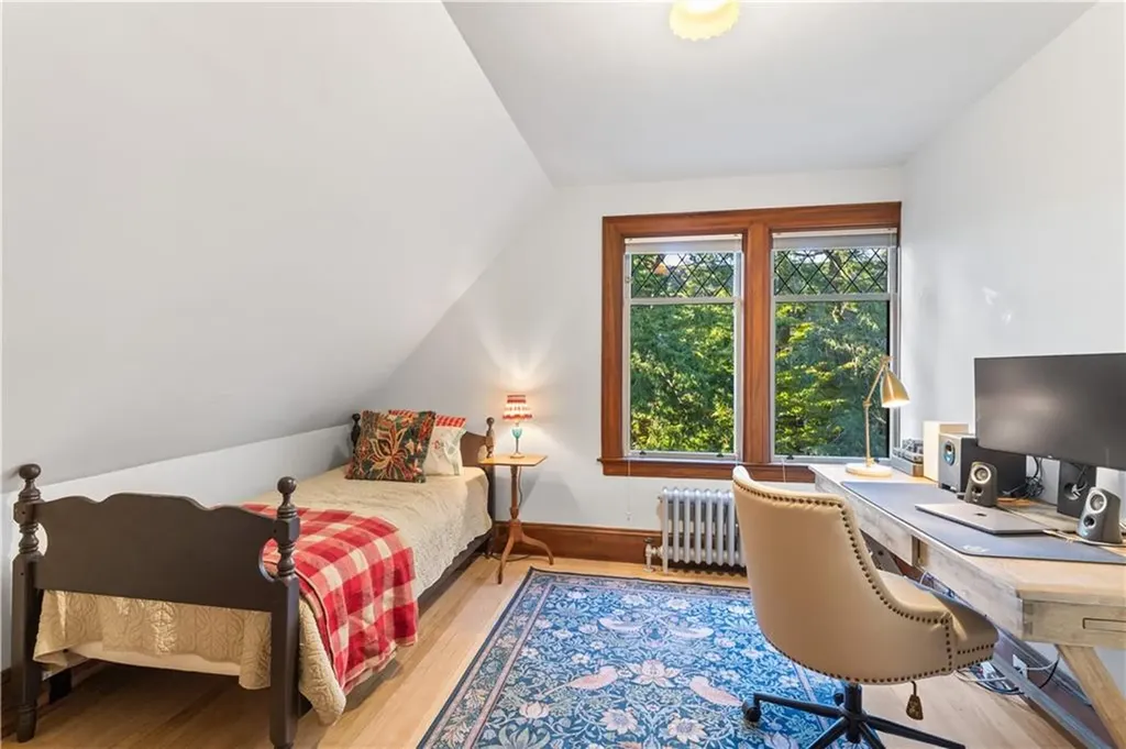 166 Lancaster Street Providence RI 02906