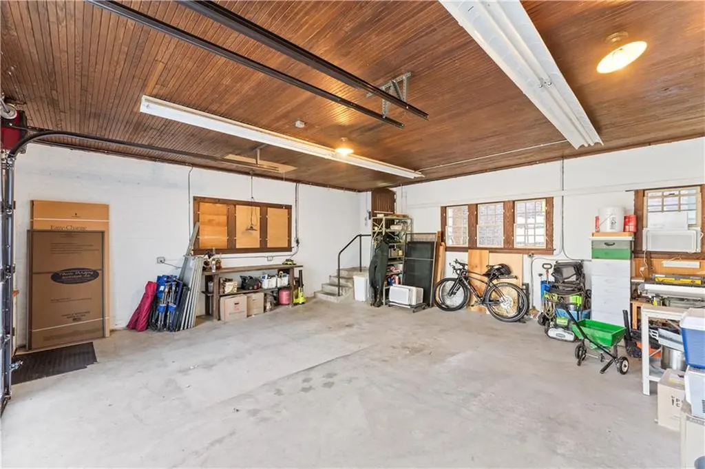 166 Lancaster Street Providence RI 02906