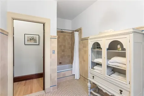 166 Lancaster Street Providence RI 02906