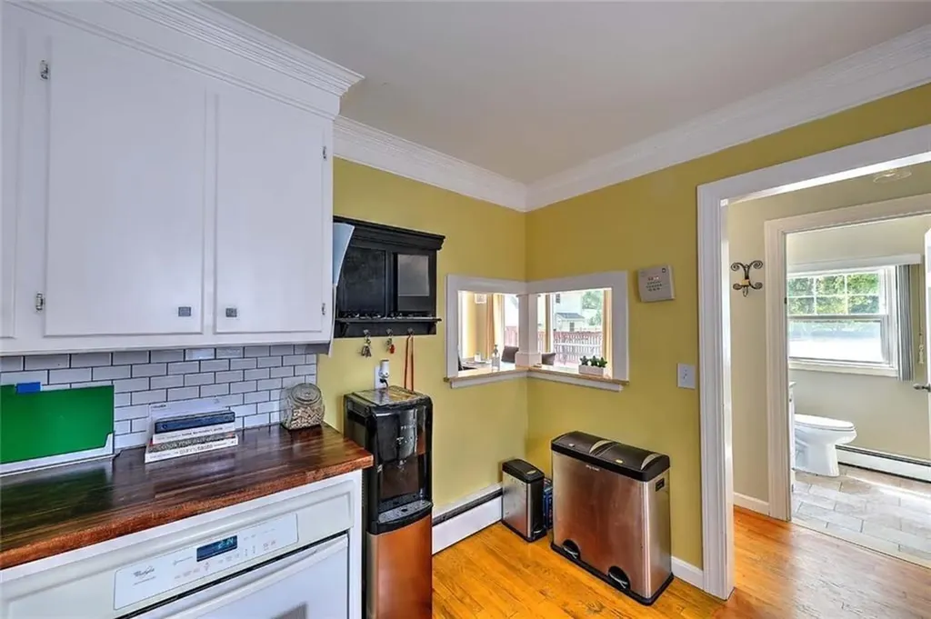 5 High Street Warwick RI 02886