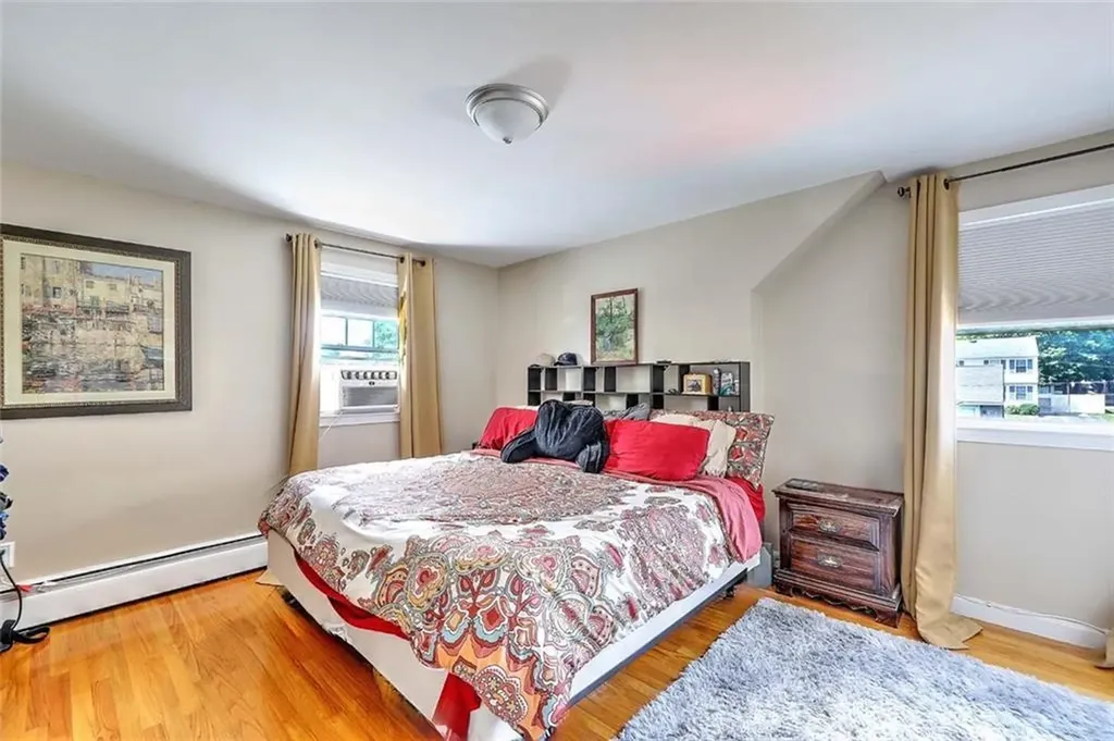 5 High Street Warwick RI 02886