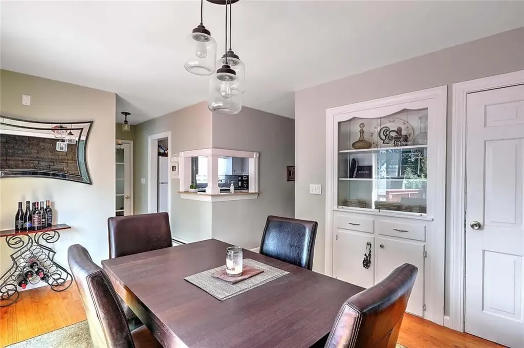 5 High Street Warwick RI 02886