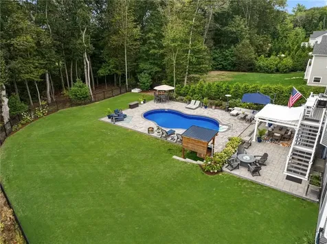 449 Sylvan Court North Kingstown RI 02874