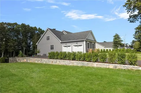 449 Sylvan Court North Kingstown RI 02874