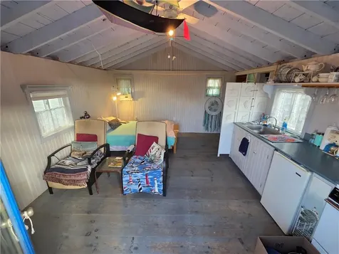 4 Lane Three Narragansett RI 02882