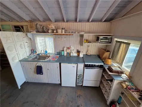 4 Lane Three Narragansett RI 02882