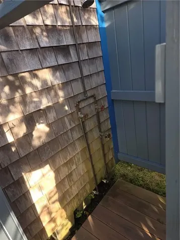 4 Lane Three Narragansett RI 02882