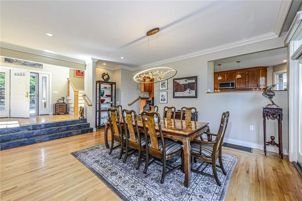 138 Green End Avenue Middletown RI 02842