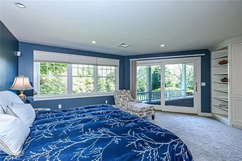 138 Green End Avenue Middletown RI 02842