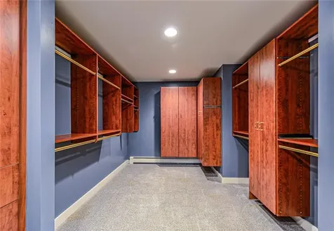 138 Green End Avenue Middletown RI 02842