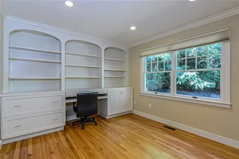 138 Green End Avenue Middletown RI 02842