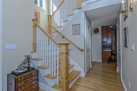 138 Green End Avenue Middletown RI 02842