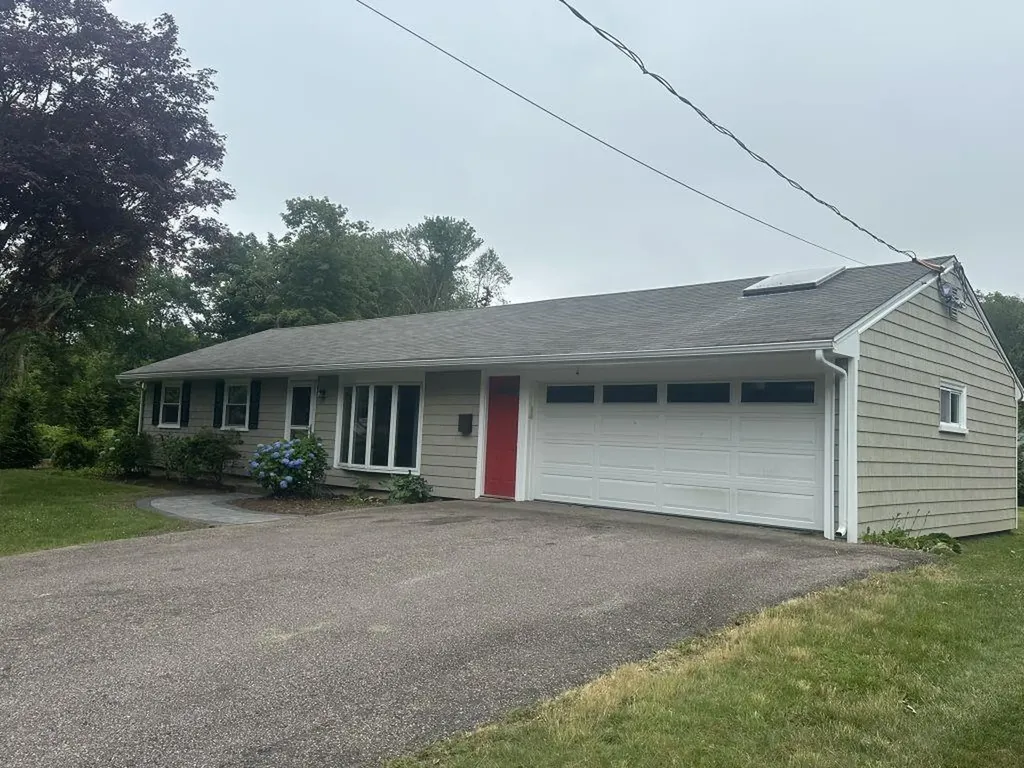 144 South Pier Road Narragansett RI 02882