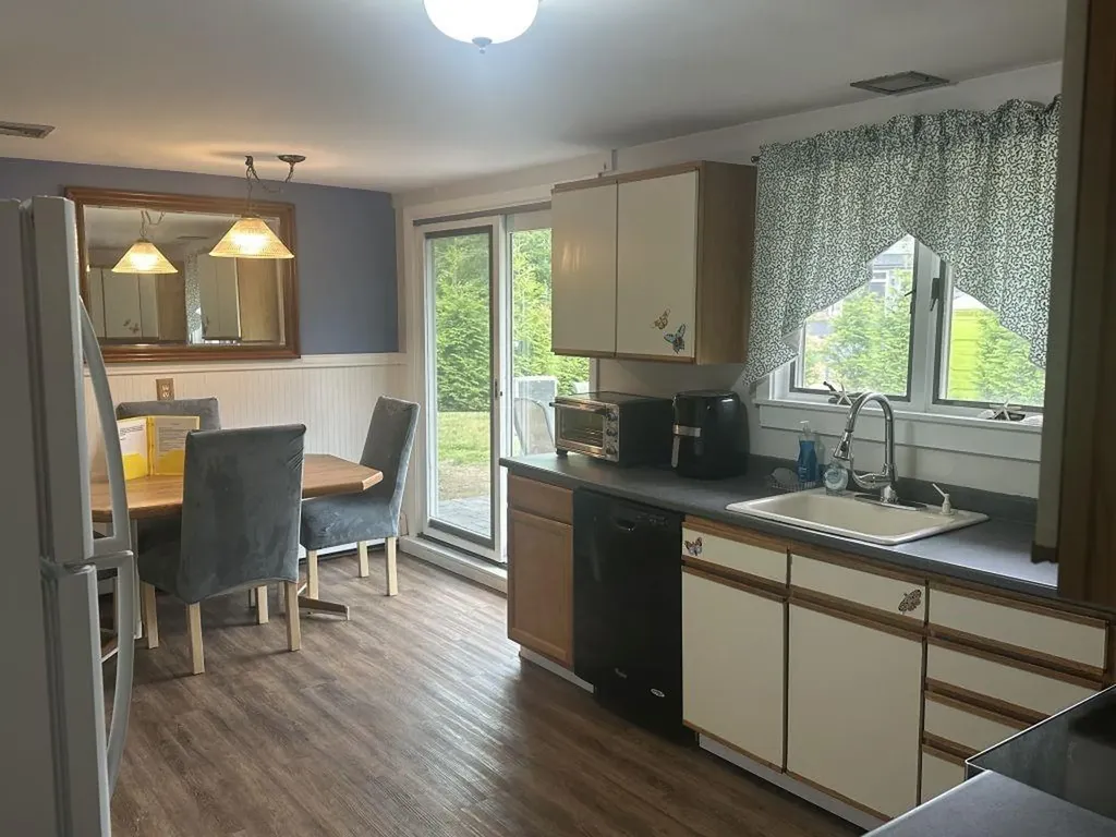 144 South Pier Road Narragansett RI 02882