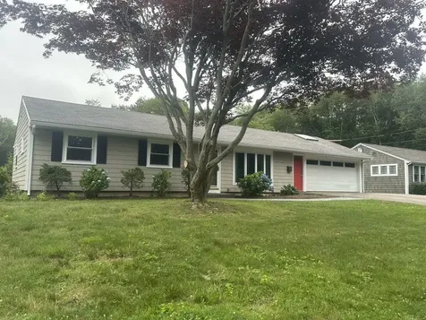 144 South Pier Road Narragansett RI 02882