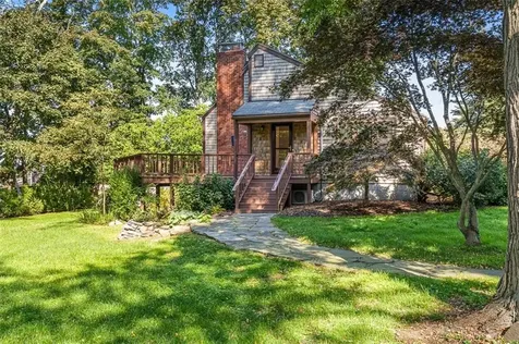 31 Stanchion Avenue Jamestown RI 02835