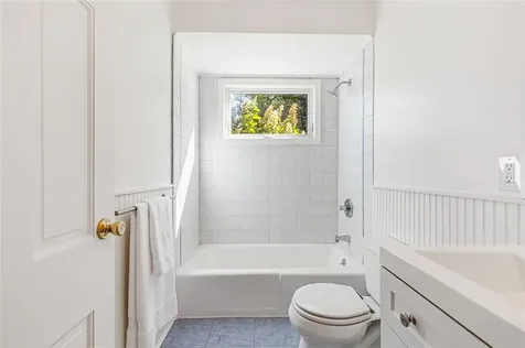 31 Stanchion Avenue Jamestown RI 02835