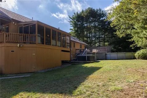 8 Robin Drive North Kingstown RI 02852