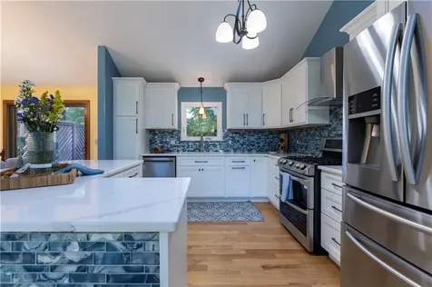 8 Robin Drive North Kingstown RI 02852