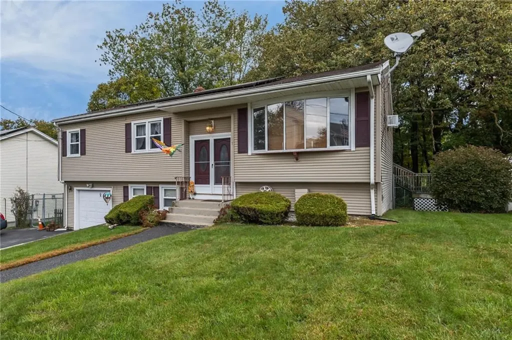 7 Laurel Street North Providence RI 02911