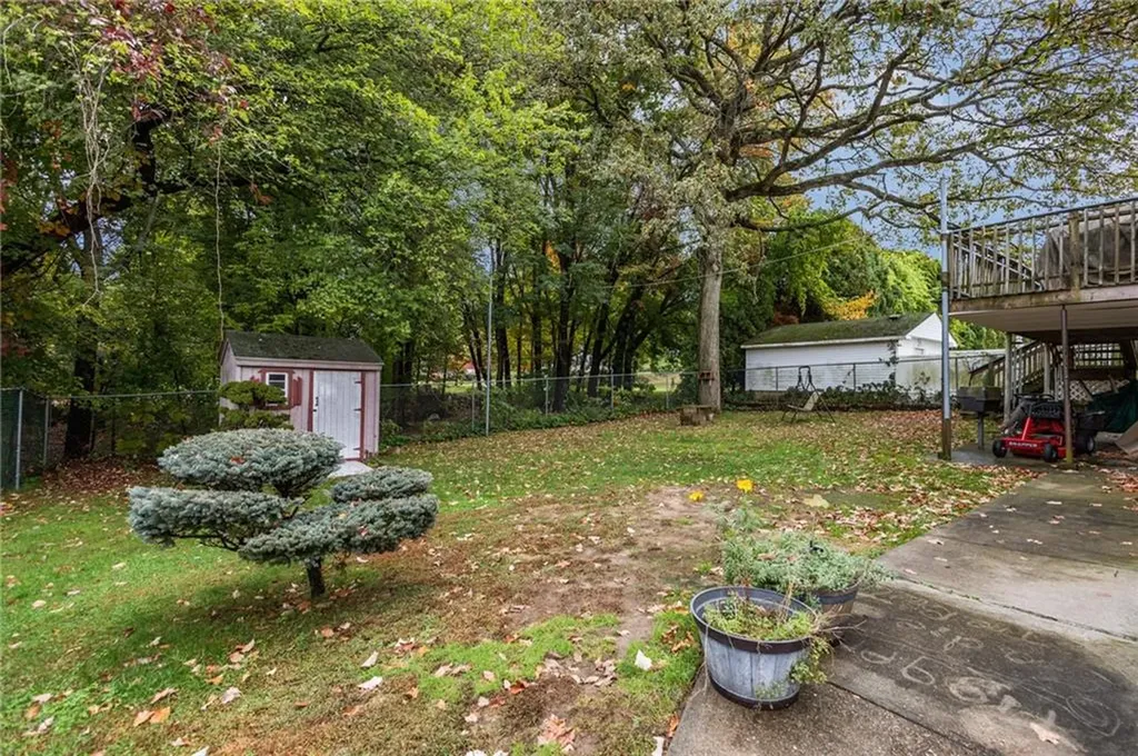 7 Laurel Street North Providence RI 02911