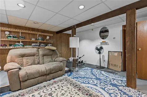 7 Laurel Street North Providence RI 02911