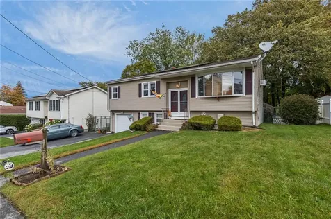 7 Laurel Street North Providence RI 02911