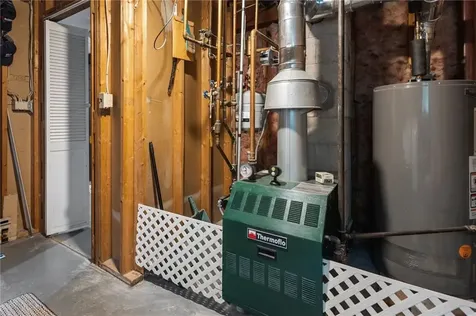 7 Laurel Street North Providence RI 02911