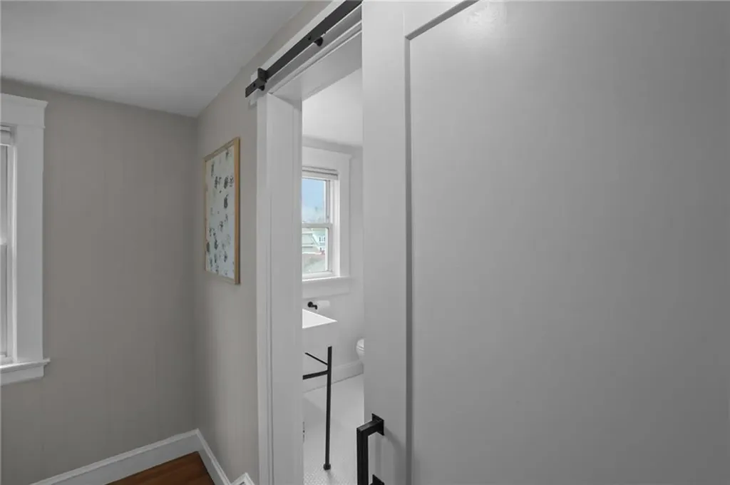 35 Barney Street East Providence RI 02916