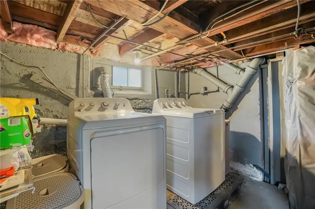 35 Barney Street East Providence RI 02916