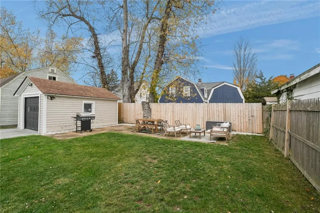 35 Barney Street East Providence RI 02916