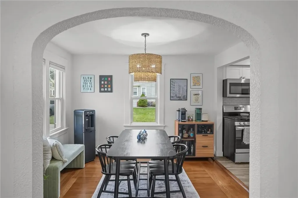 35 Barney Street East Providence RI 02916