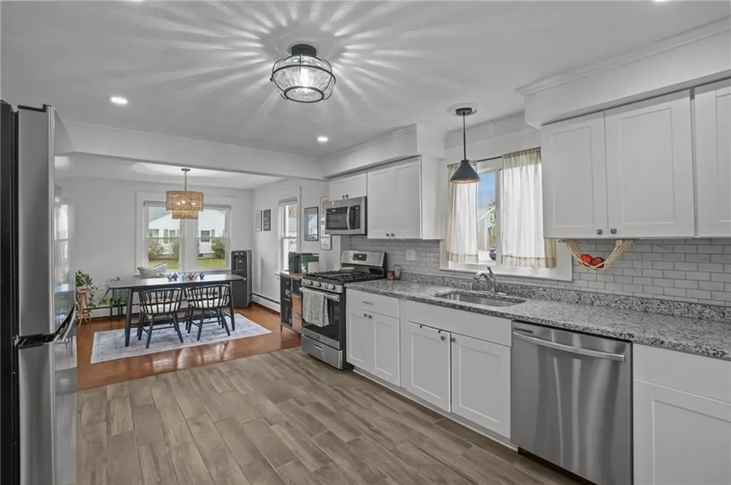 35 Barney Street East Providence RI 02916